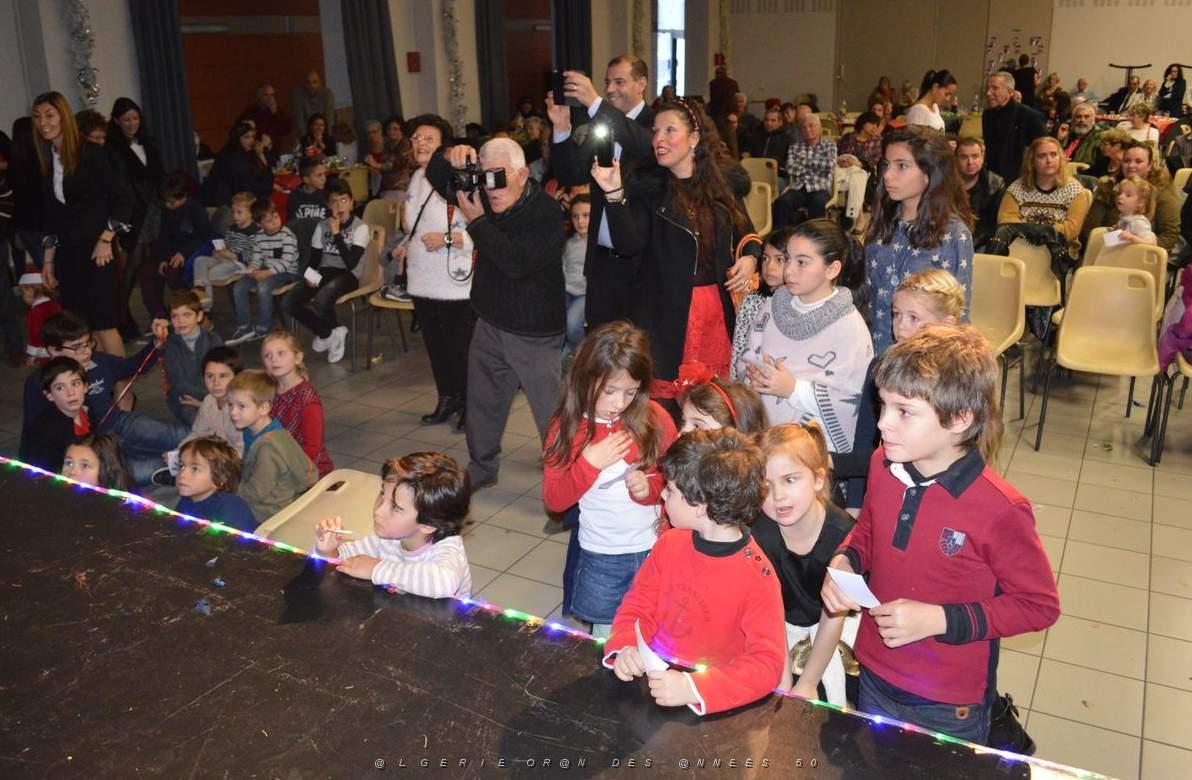ARBRE DE NOEL 2016 (104).JPG